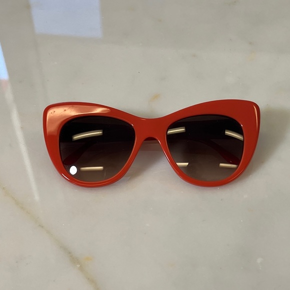 Stella McCartney Orange Cat Eye Sunglasses - Picture 2 of 6